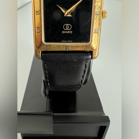 GUCCI 4200L Watch 21mm Quartz Square Women's Gold Black Belt Vintage working - Picture 4 of 4